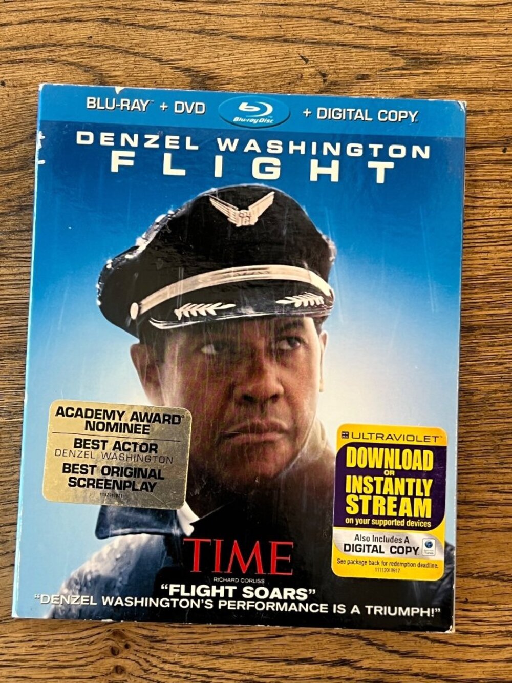 Flight 2012 Blu-Ray DVD Digital Copy Denzel Washington Don Cheadle Pre-Owned